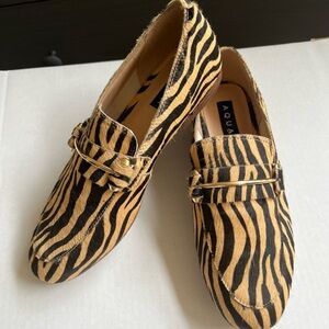 Aqua Calf Hair Loafer/Flat Women Size  9M.